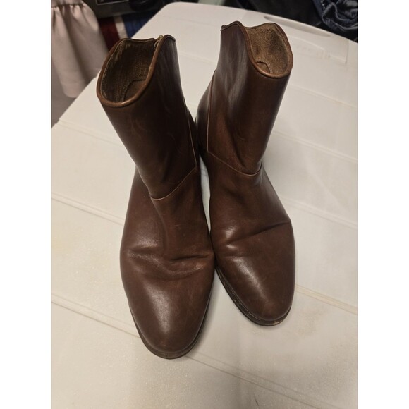 UGG Australia Women’s 9.5 Brown Leather Ankle Boots | Side Zip | Round Toe | Cla - Picture 2 of 13